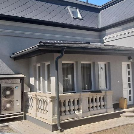 Karpatia Vendeghaz 1201 บูดาเปสต์ ภายนอก รูปภาพ